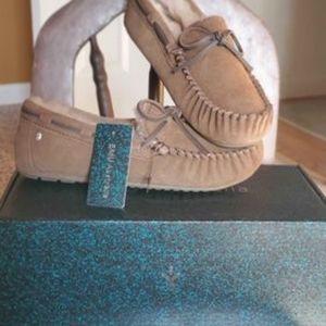 EMU Australia Amity Moccasins size 6 Women's